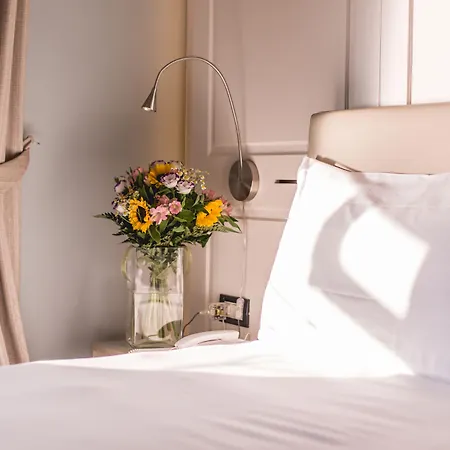 Araba Fenice 4* Iseo