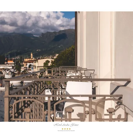 Araba Fenice Szálloda Iseo