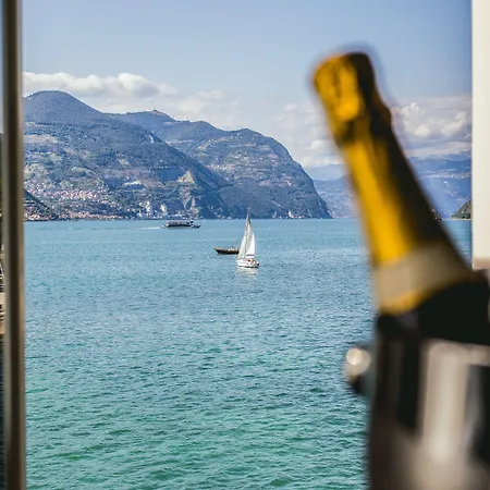 Araba Fenice Otel Iseo